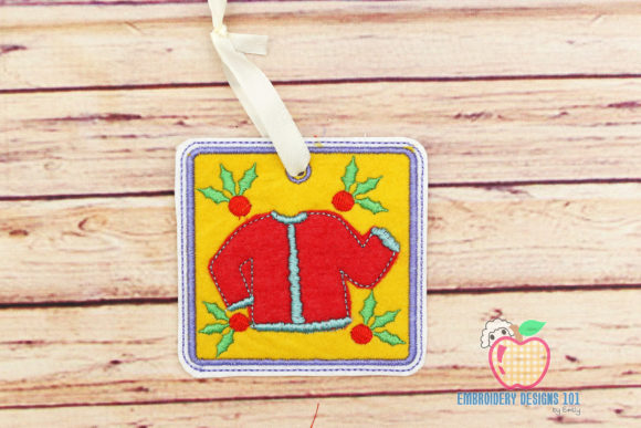 Review: Christmas Sweater Ornament for 4x4 Hoops
